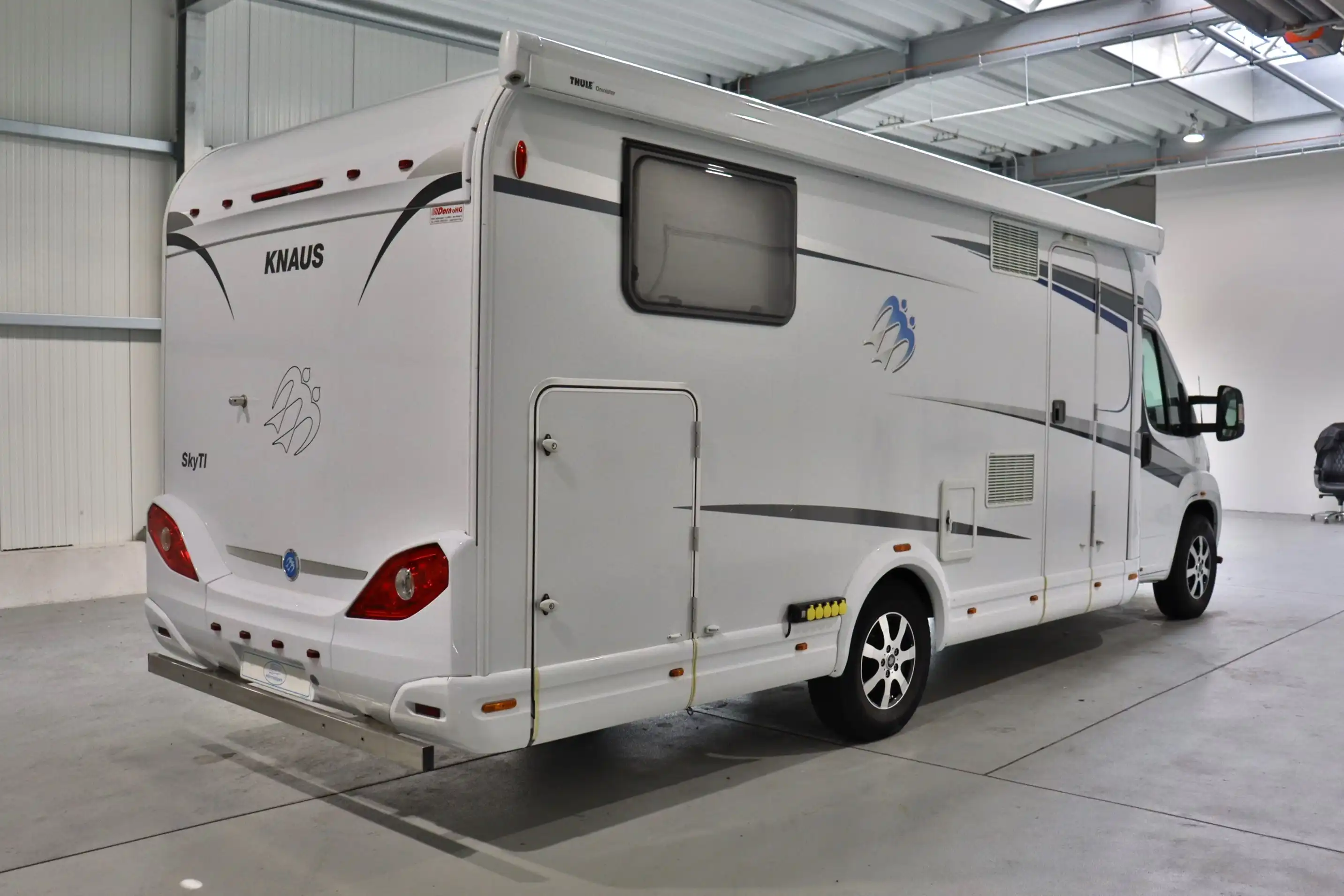 KNAUS SKY TI 700 MEG